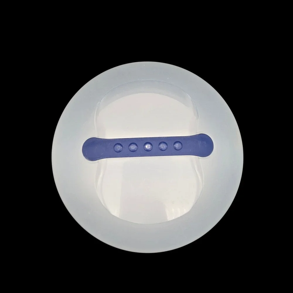 Sterilite Cake Carrier Large White & Blue Round Portable Holder Cake Saver
